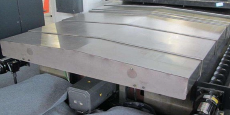 What is the steel plate protective cover for machining center?